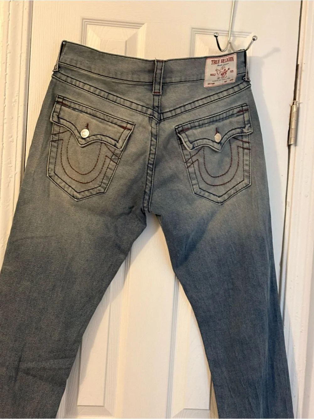 True Religion Women's Grey Skinny Jeans with Signature Back Pockets
